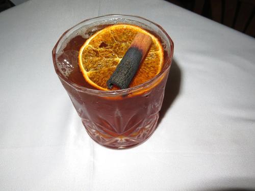 Negroni com coentros by Fernão Gonçalves Negroni com coentros by Fernão Gonçalves