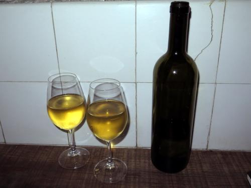 não, a garrafa não é de vinho! não, a garrafa não é de vinho!