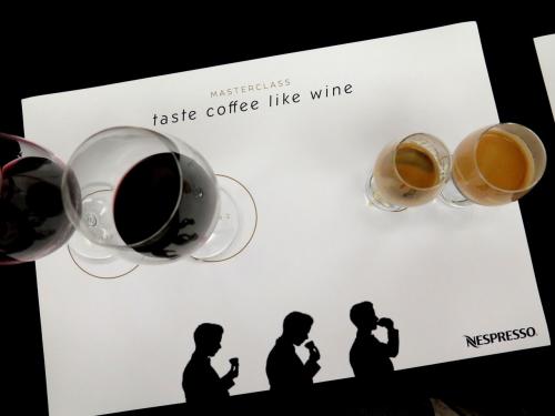 Vinho & Café: olhar, cheirar, beber Vinho & Café: olhar, cheirar, beber