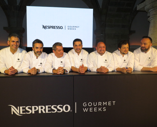 Os chefs anfitriões da 3.ª edição das Nespresso Gourmet Weeks: Luís Pestana (WILLIAM), Henrique Sá Pessoa (ALMA), Rui Paula (CASA DE CHÁ DA BOA NOVA), Ricardo Costa (THE YEATMAN), Henrique Leis (HENRIQUE LEIS), João Rodrigues (FEITORIA) e Pedro Lemos (PEDRO LEMOS), bem como Vítor Matos (ANTIQVVM) apesar de ausente da apresentação oficial Os chefs anfitriões da 3.ª edição das Nespresso Gourmet Weeks: Luís Pestana (WILLIAM), Henrique Sá Pessoa (ALMA), Rui Paula (CASA DE CHÁ DA BOA NOVA), Ricardo Costa (THE YEATMAN), Henrique Leis (HENRIQUE LEIS), João Rodrigues (FEITORIA) e Pedro Lemos (PEDRO LEMOS), bem como Vítor Matos (ANTIQVVM) apesar de ausente da apresentação oficial