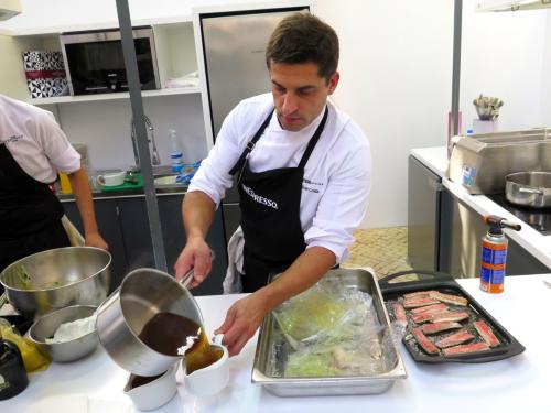 No Atelier Nespresso, Ricardo Costa e o caldo dashi
