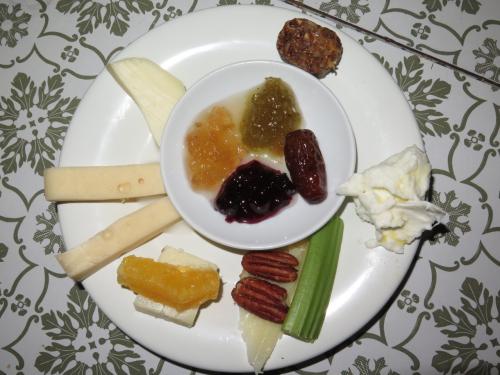 Formaggi e frutta