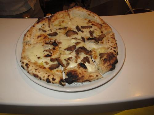 Pizza de Trufa Negra Pizza de Trufa Negra