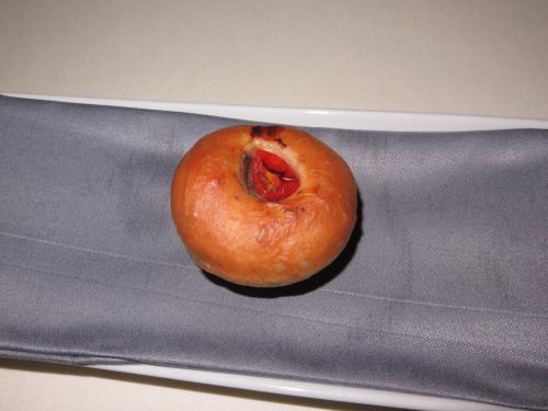 Focaccia com tomate-cereja e anchovas