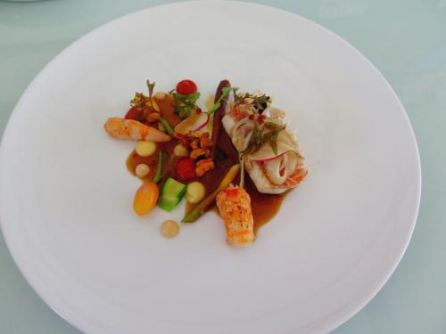 Salmonete, lula e pimento "piquillo"