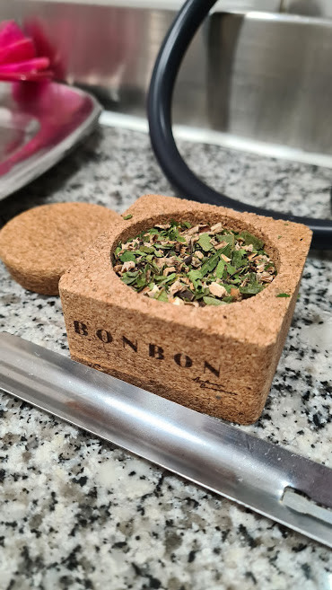 BON BON