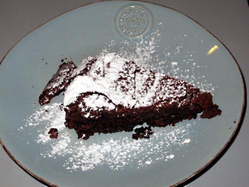 Bolo de chocolate... sem farinha Bolo de chocolate... sem farinha