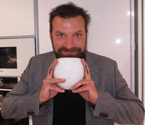 Ljubomir Stanisic e o Egg Ljubomir Stanisic e o Egg