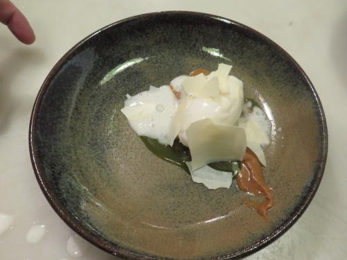 Morangos verdes, iogurte, espuminha de batatinha – Hugo Brito Morangos verdes, iogurte, espuminha de batatinha – Hugo Brito