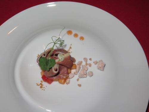 &lsquo;Prosciutto&rsquo; de pato, mel&atilde;o, geleia de &lsquo;Prosciutto di Parma&rsquo; e foie gras
