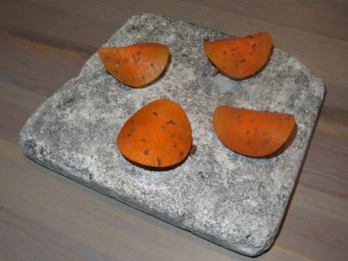 Wholegrain wheat cracker with carrot salad