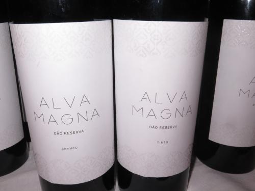 Alva Magna branco 2016 e Alva Magna tinto 2015