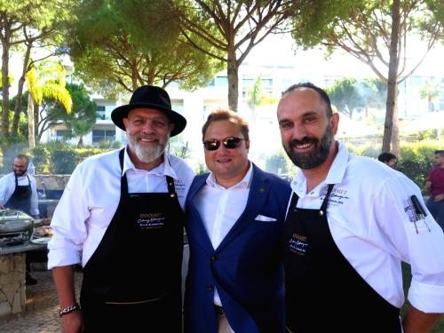 Joe Barza, Joachim Hartl (General Manager do Conrad Algarve), Osvalde Silva (chef do DADO) Joe Barza, Joachim Hartl (General Manager do Conrad Algarve), Osvalde Silva (chef do DADO)