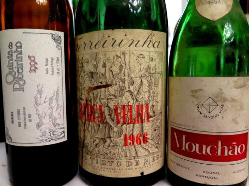 Quinta do Ribeirinho Pé Franco tinto 1996 / Barca-Velha tinto 1966 1,5L / Mouchão tinto 1963 Quinta do Ribeirinho Pé Franco tinto 1996 / Barca-Velha tinto 1966 1,5L / Mouchão tinto 1963