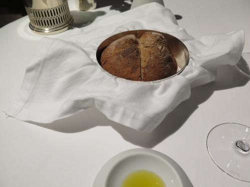 P&atilde;o quente e azeite