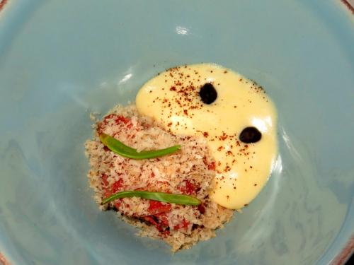 Atum curado, fumado e seco, língua de vitela, espuma da batata (Bruno Rocha) Atum curado, fumado e seco, língua de vitela, espuma da batata (Bruno Rocha)