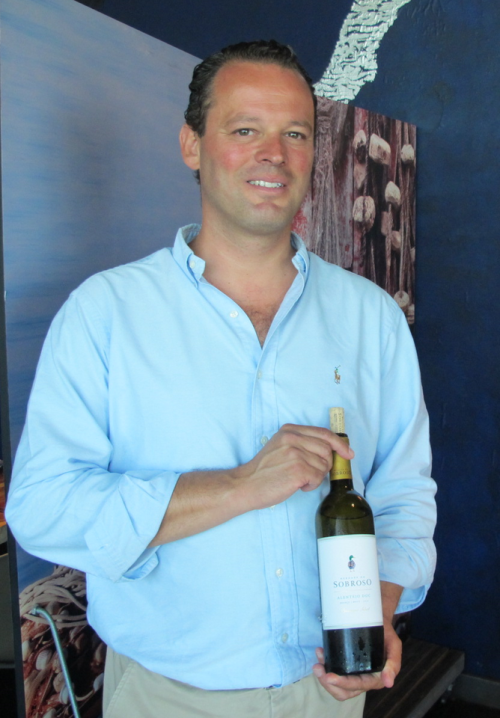 Filipe Teixeira Pinto e o Herdade do Sobroso branco 2014 Filipe Teixeira Pinto e o Herdade do Sobroso branco 2014