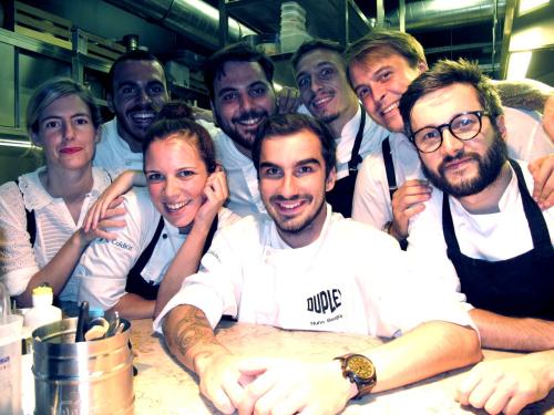 Na cozinha do DUPLEX