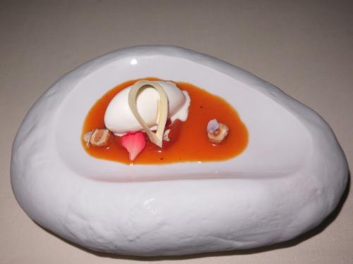 Sopa de Alperce e Gelado de Iogurte