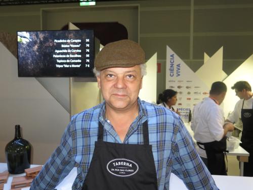 A TABERNA DA RUA DAS FLORES &ndash; Andr&eacute; Magalh&atilde;es