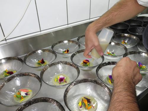 Flores... e o sabor do 'ceviche' Flores... e o sabor do 'ceviche'
