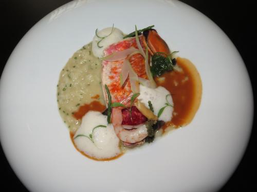 Salmonete de Set&uacute;bal, arroz de salic&oacute;rnia, mergulho no mar e jus de f&iacute;gados