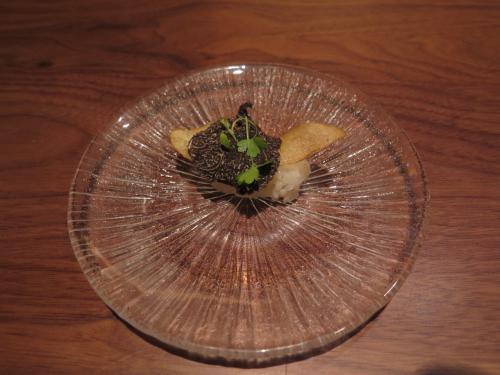 HOUSEMADE FINGERLING POTATO CHIP perigord truffle HOUSEMADE FINGERLING POTATO CHIP perigord truffle