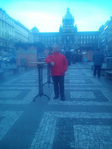 Henrique em Praga.jpg Henrique em Praga.jpg