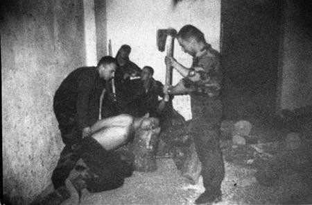 Mostar 1993.jpg Mostar 1993.jpg