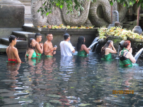 Tirta Empul - 4.JPG Tirta Empul - 4.JPG