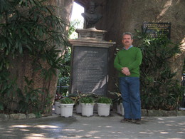 est&aacute;tua de cam&otilde;es 030