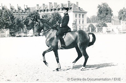 Coronel de Saint-Andr&eacute; et &laquo;Mirmos xx&raquo;.jpg