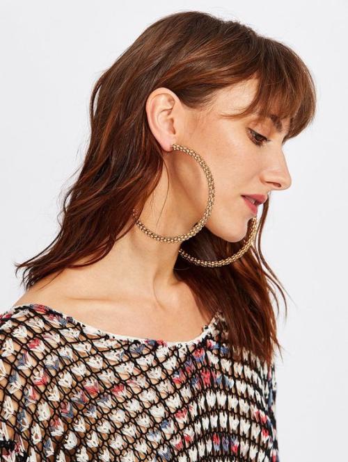 No Stone. Gold colored metal. Hoop Perfect choice for Elegant wear. Designed in Gold.