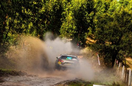 Borgward BX7 DKR da Borgward Rally Team (18).jpg