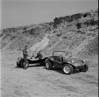 bruce-meyers-manx-dune-buggy-_.jpeg bruce-meyers-manx-dune-buggy-_.jpeg