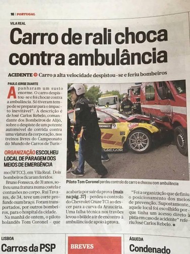 "Carro de Rali choca contra ambulância"
