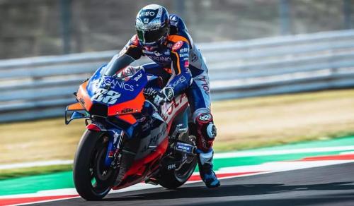 Miguel Oliveira domina em Portimão