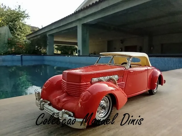 Cord 812 1937 Supercharged  convertible - Um olhar sobre as minhas miniaturas