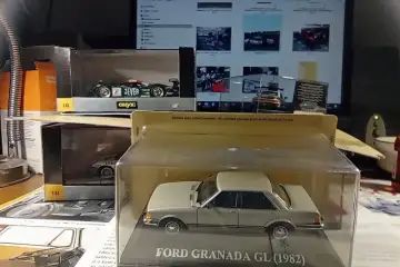 Ford Granada 1982 - Um olhar sobre as minhas miniaturas