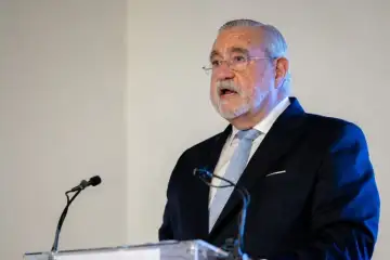 Artur Torres Pereira lidera comemorações dos 50 anos do poder local democrático