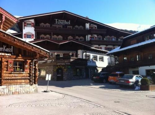 hotel-alpin-spa-tuxerhof.jpg