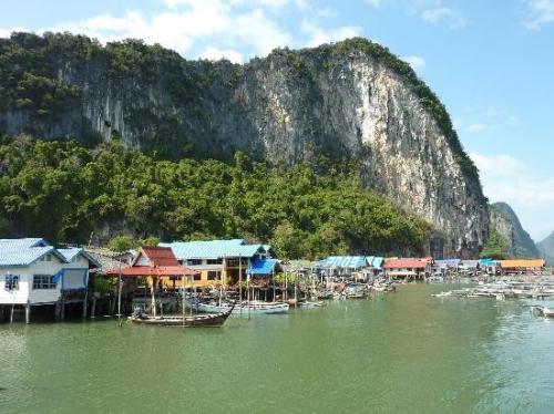 koh-panyee-village-on.jpg koh-panyee-village-on.jpg