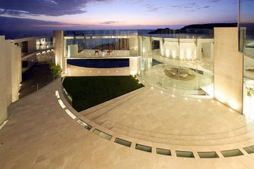 13-The-Razor-Residence-by-Wallace-E-Cunningham.jpg