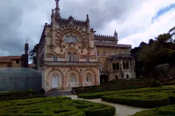 Buçaco - Mata, palácio e convento